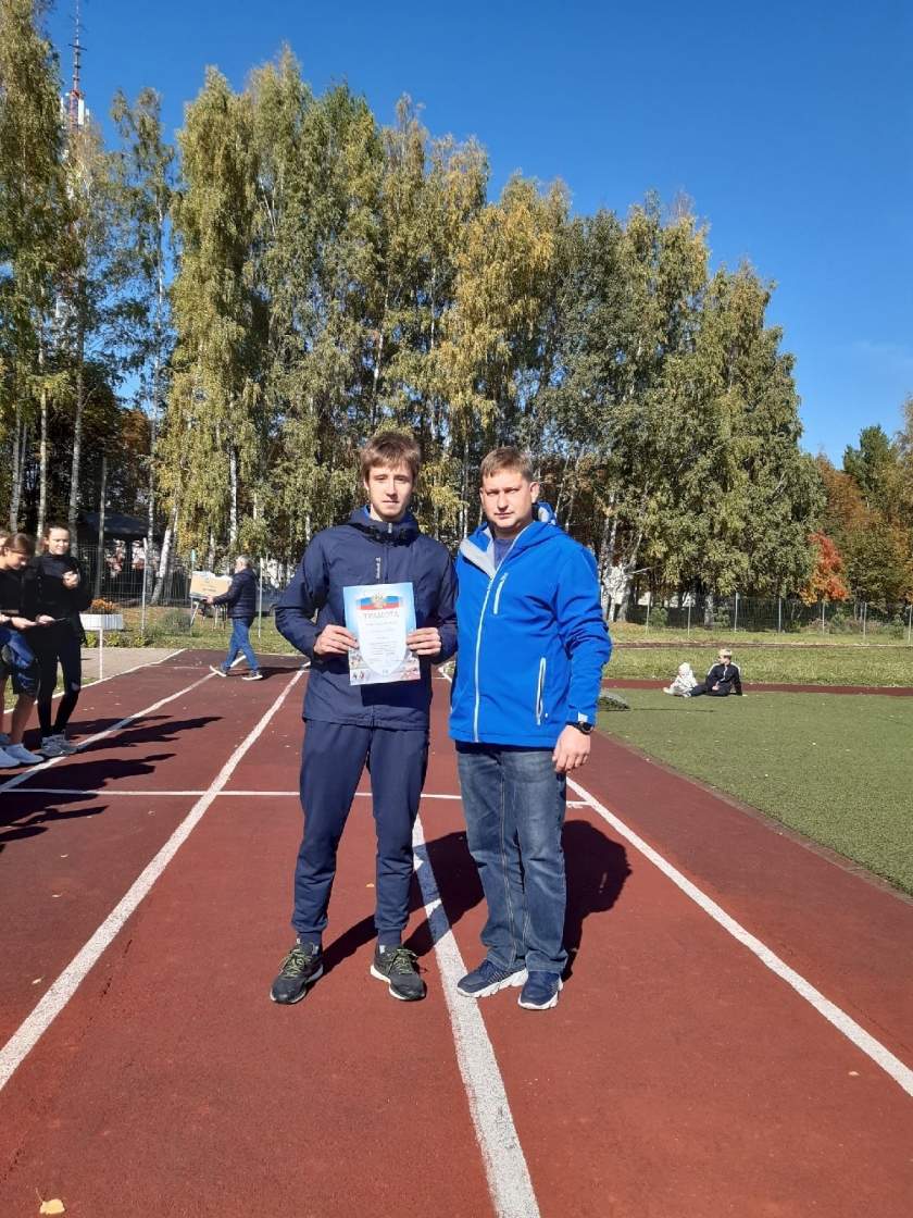 Поздравляем победителя лично-командного первенства Кораблинского района по бегу на дистанции 1500 метров Савостина Данилу!