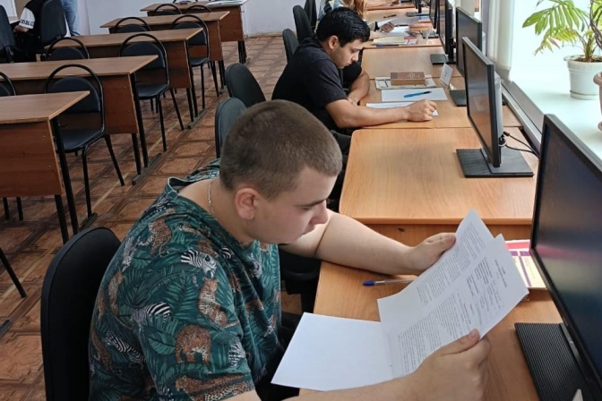 14 июня демонстрационный экзамен начали сдавать студенты, обучающиеся по специальности 08.02.05 Строительство и эксплуатация автомобильных дорог и аэродромов